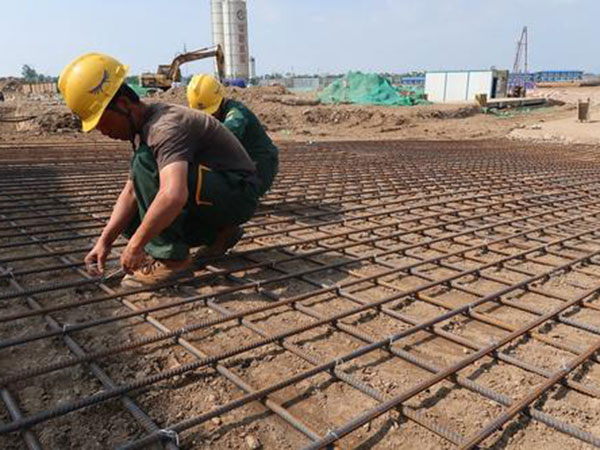 <a href=http://www.piyajie.com/syscolumn/wpxl/index.html target='_blank'>鋼筋網(wǎng)片</a>-案例.jpg